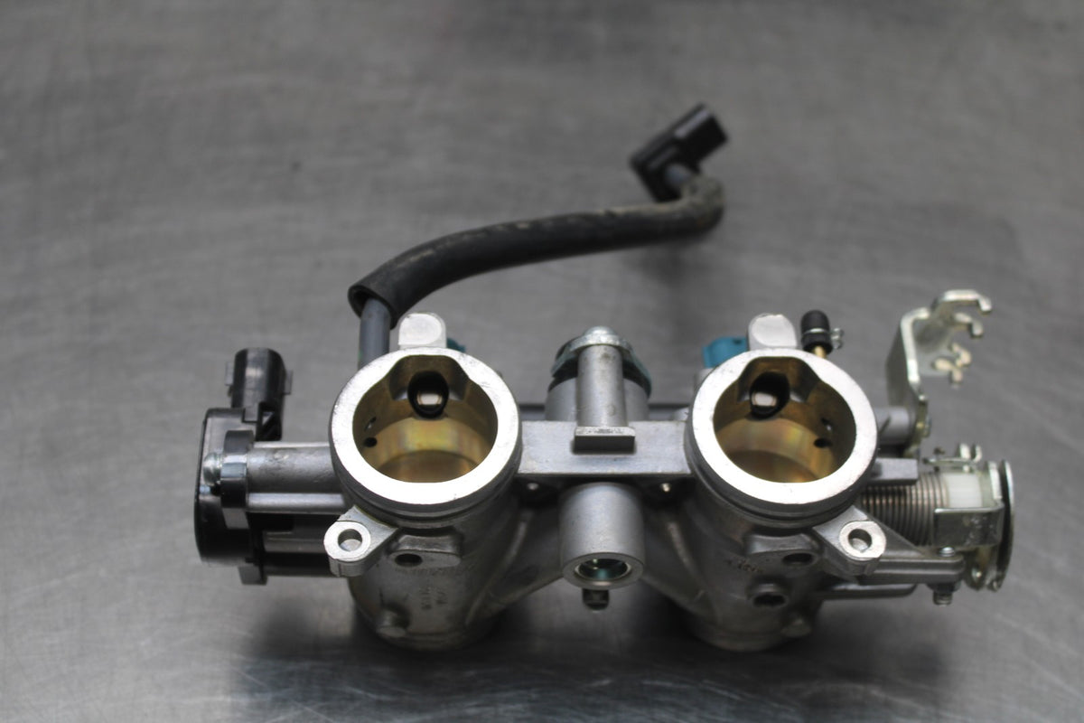 23-24 YAMAHA MT-07 MAIN FUEL INJECTORS / THROTTLE BODIES BB927