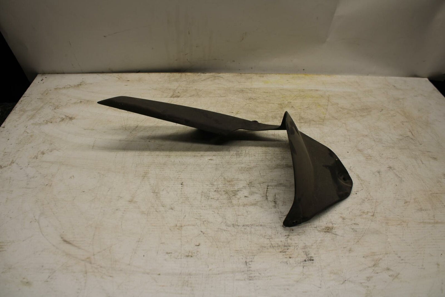 11-12 KAWASAKI NINJA 400 EX400 C REAR BACK WHEEL TIRE HUGGER FENDER BB358