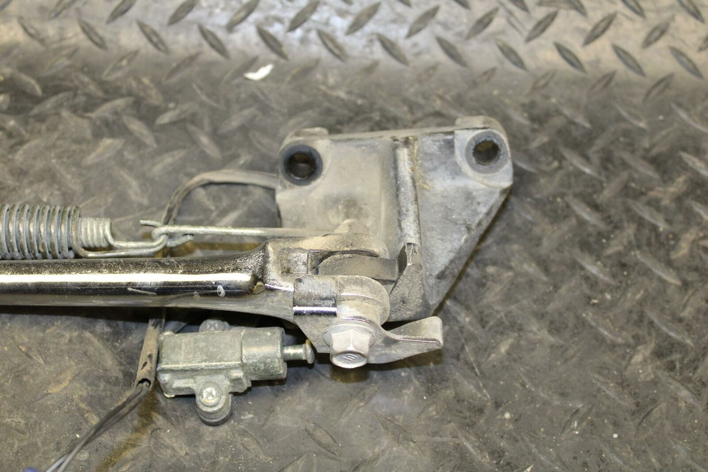 06 YAMAHA V STAR 1100 KICKSTAND SIDE KICK STAND  BB184