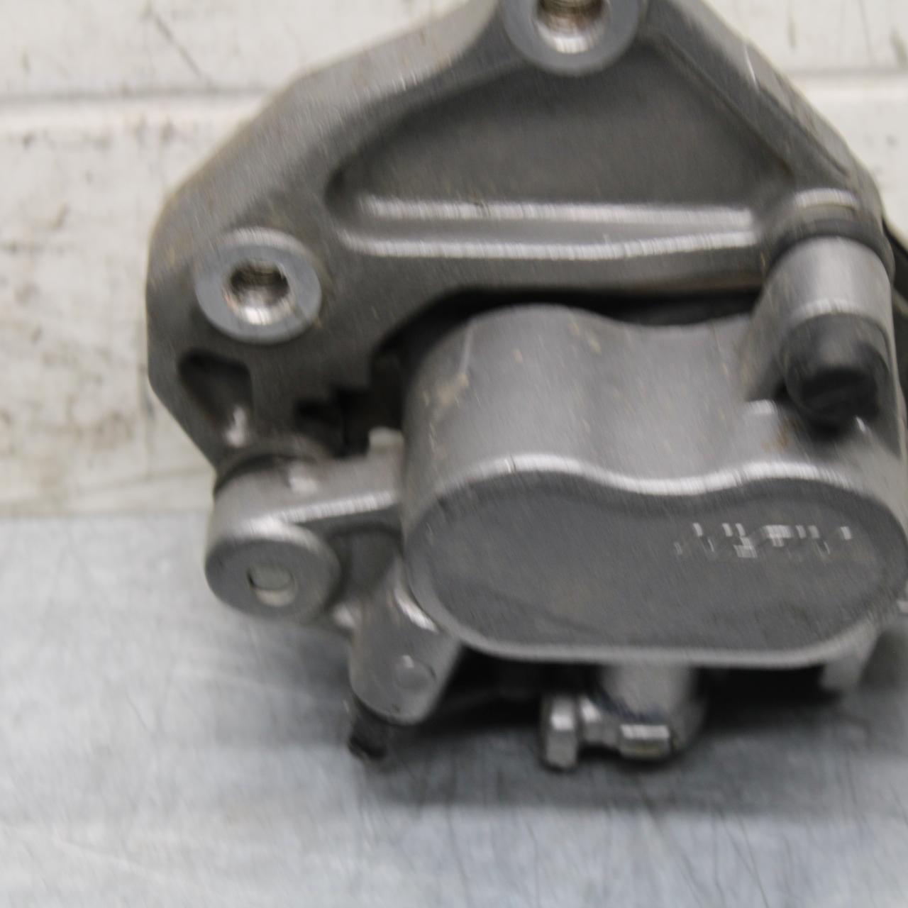2007 Honda Shadow Spirit 1100 VT1100C REAR BRAKE CALIPER W MOUNT BRACKET BB561
