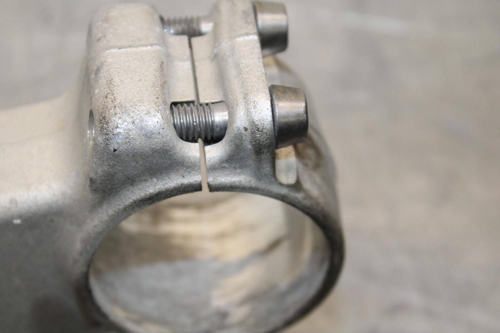 09-12 KAWASAKI NINJA ZX6R ZX600R FRONT FORKS CLAMP LOWER TRIPLE TREE STEM BB617