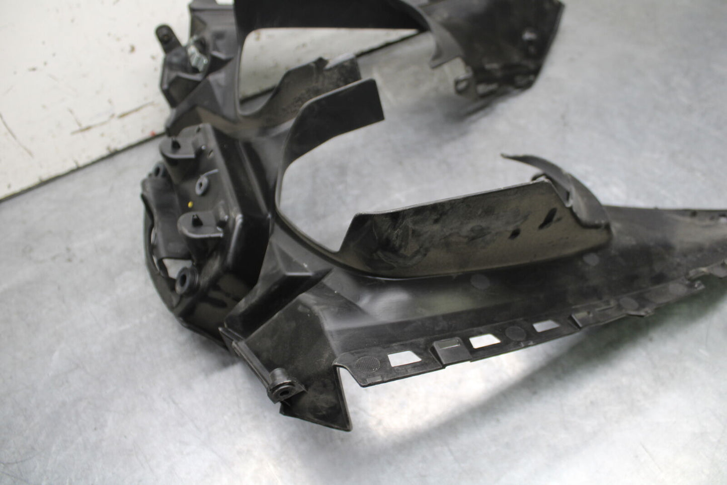 18-24 KAWASAKI NINJA 650 FRONT CENTER GAUGE COWL FAIRING BB725