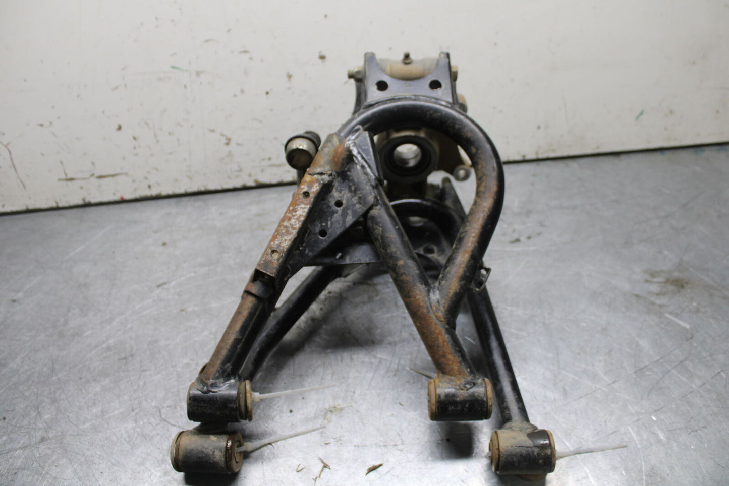 20-24 CF-MOTO CFORCE 600 TOURING LEFT CONTROL A ARMS / HUB SET BB715