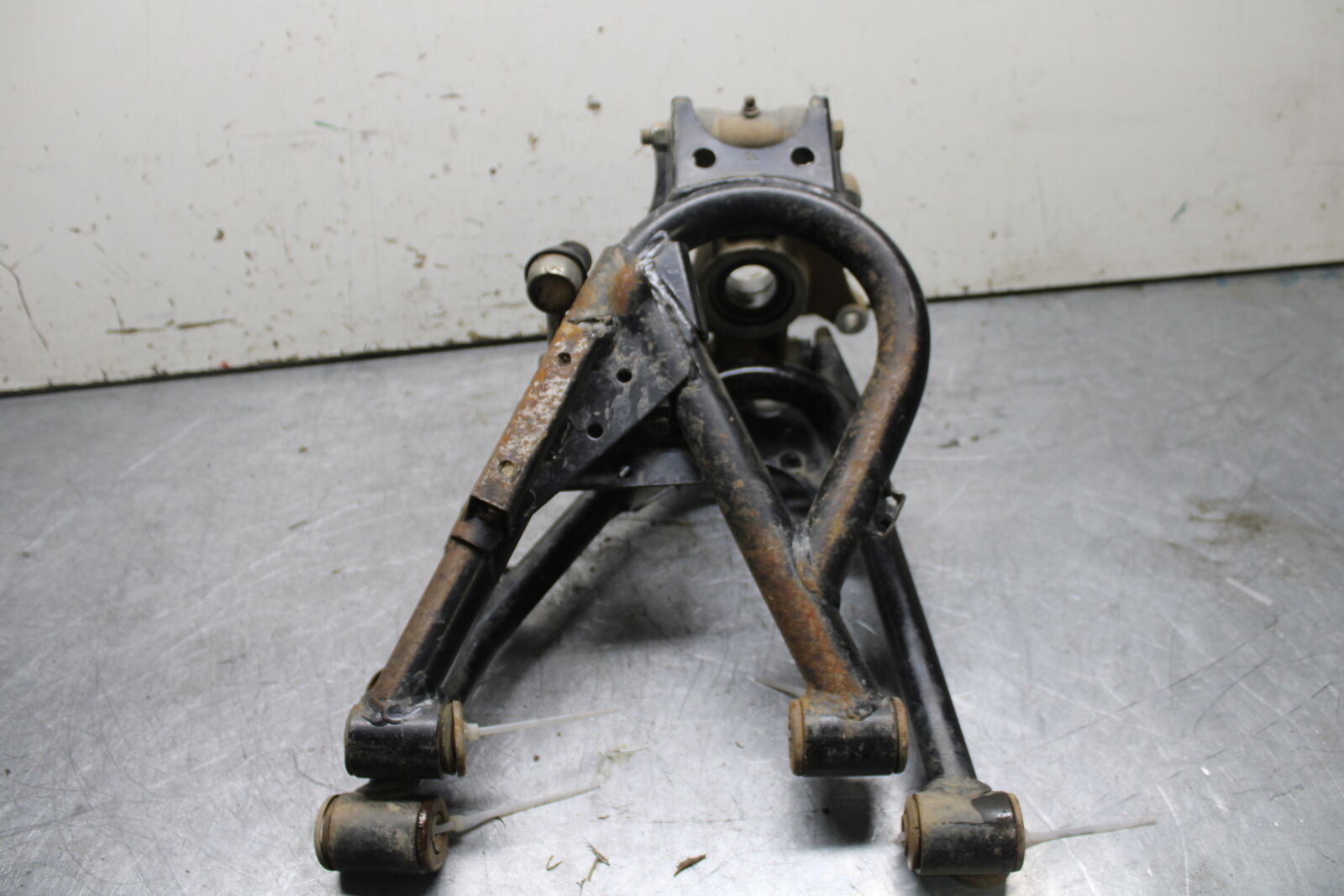 20-24 CF-MOTO CFORCE 600 TOURING LEFT CONTROL A ARMS / HUB SET BB715