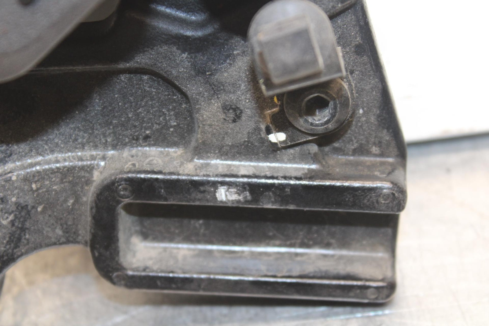 17-20 KAWASAKI NINJA 650 EX650 ABS REAR BACK BRAKE CALIPER W MOUNT  BB88