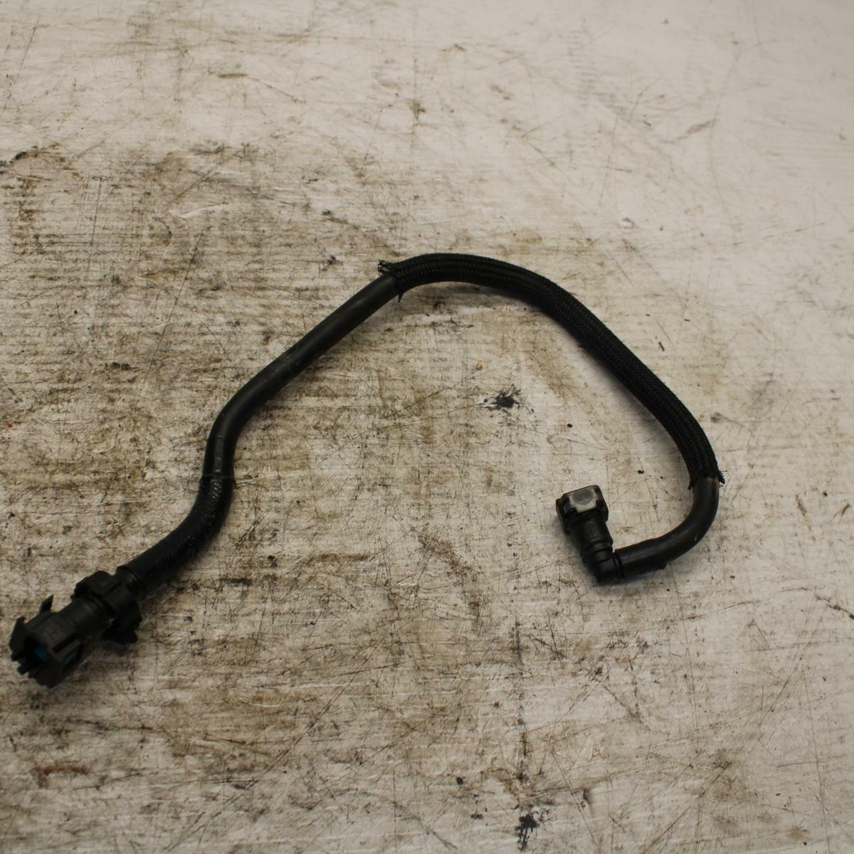 17-19 YAMAHA FZ09 HOSE FUEL PIPE BB310