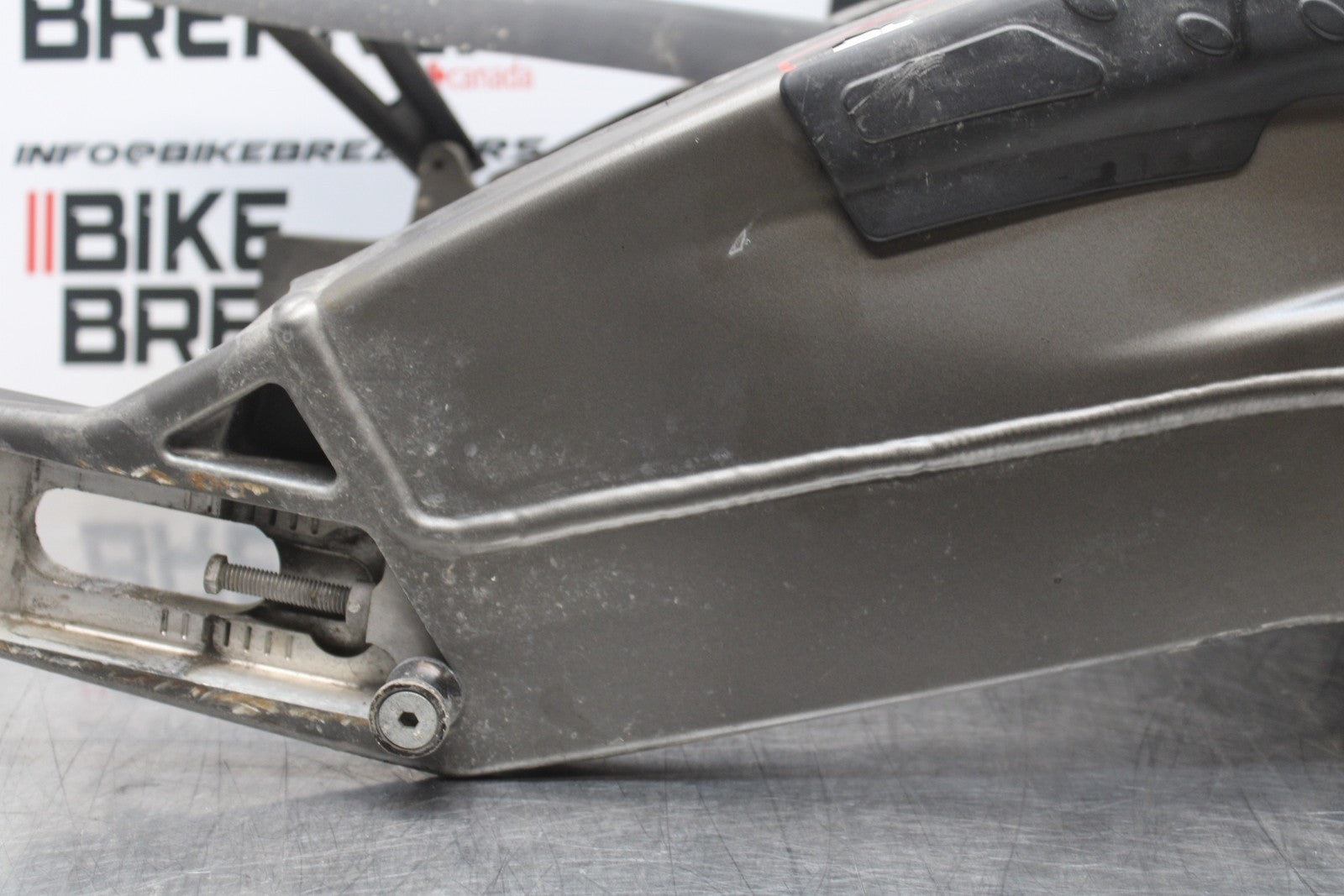 12-14 BMW S1000RR REAR SWINGARM BACK SUSPENSION SWING ARM BB204