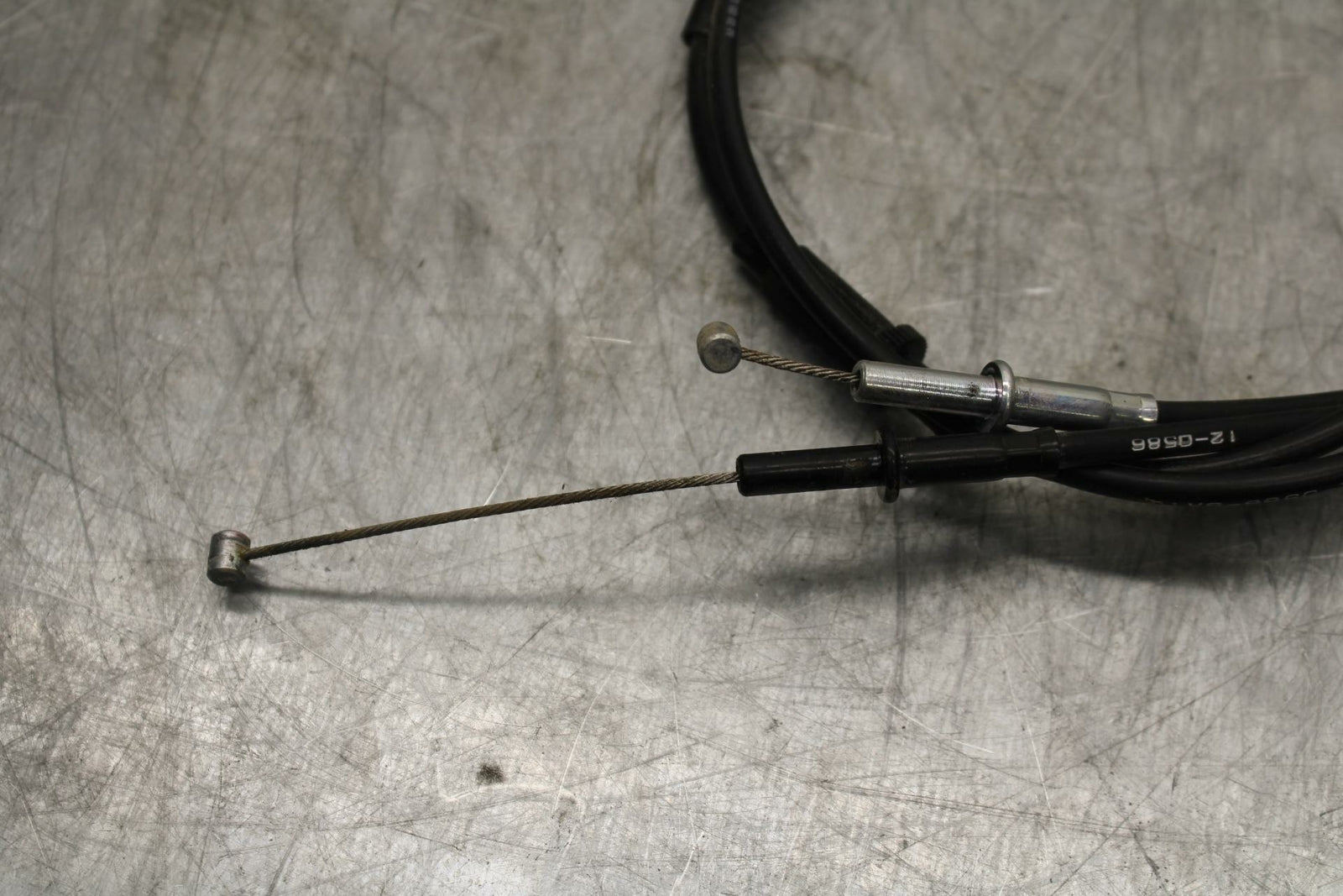 19-20 KAWASAKI NINJA ZX6R THROTTLE CABLES LINES BB419