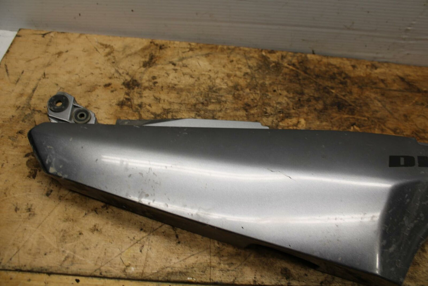 07-11 SUZUKI VSTROM 650 RIGHT LEFT FRONT SIDE SEAT PANELS COWLS FAIRINGS BB340
