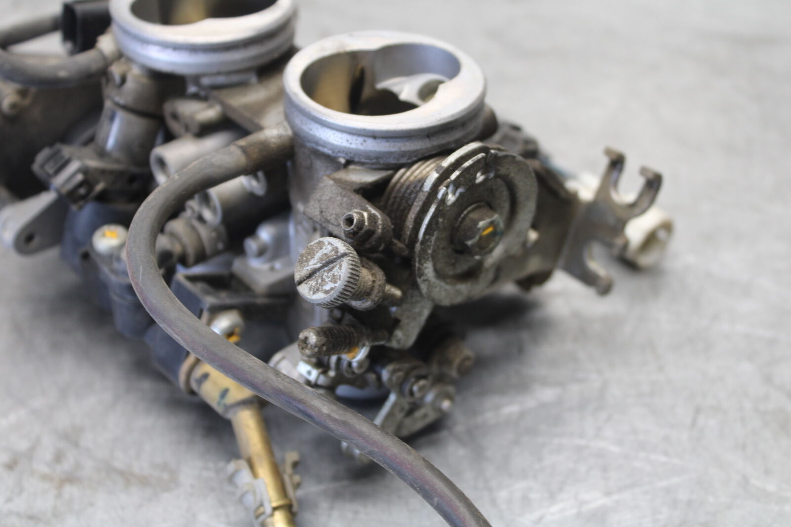 05-09 SUZUKI BOULEVARD C90 THROTTLE BODY BODIES BB692