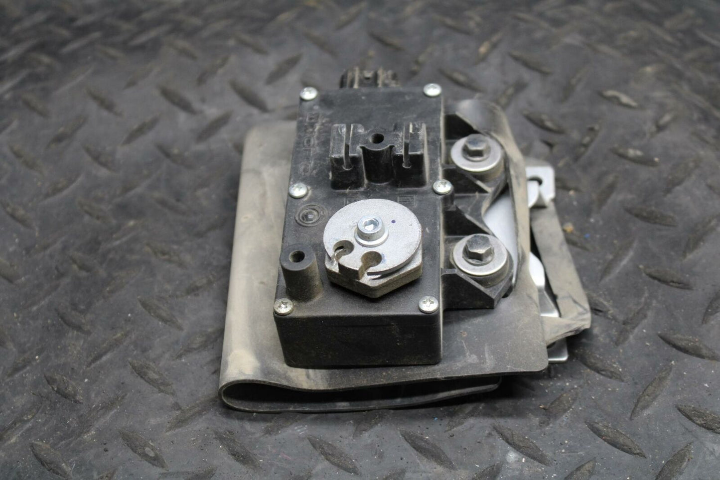 13 YAMAHA YZF R6 EXHAUST VALVE SERVO MOTOR 2C0-85820-00-00 BB209