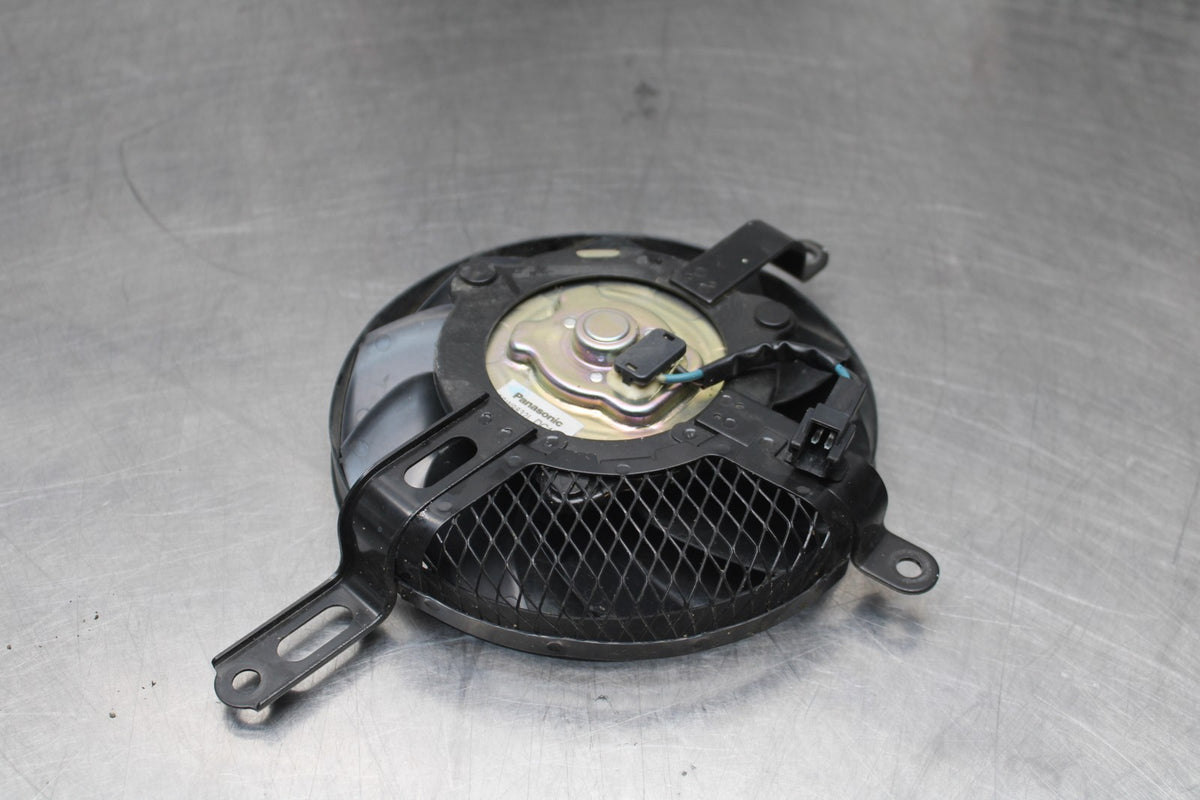 20-25 SUZUKI GSXR750 ENGINE RADIATOR COOLING FAN BB810