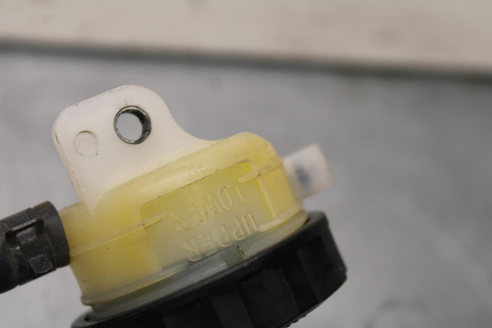 09-12 KAWASAKI NINJA ZX6R REAR BACK BRAKE MASTER CYLINDER W RESERVOIR BB640