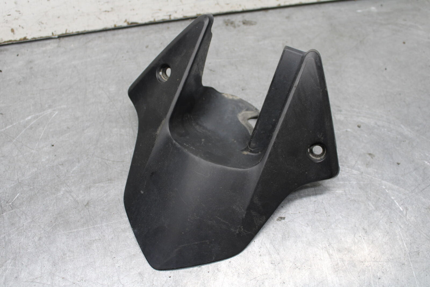 17-21 HONDA CBR1000RR SP REAR BACK WHEEL TIRE HUGGER FENDER BB681