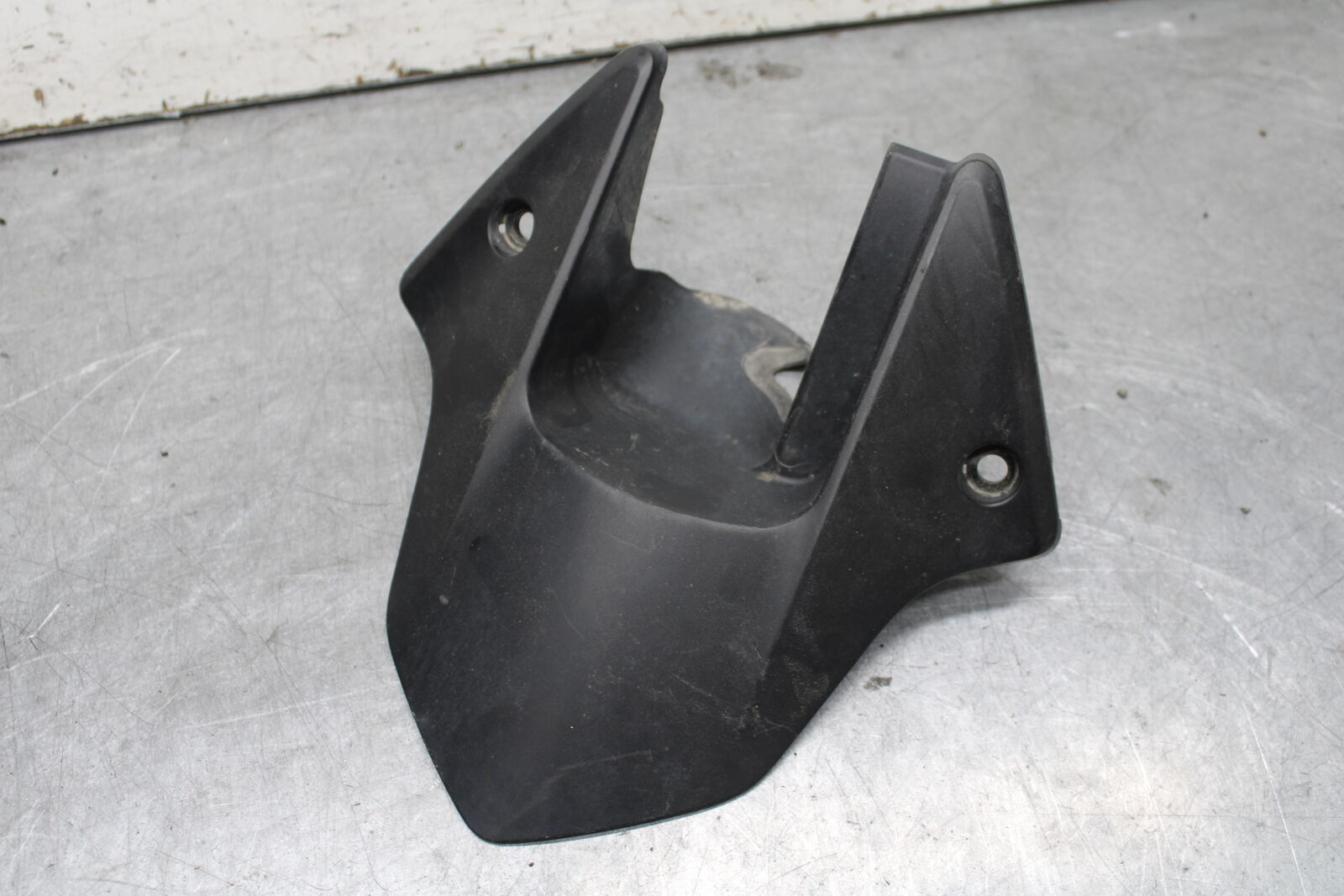 17-21 HONDA CBR1000RR SP REAR BACK WHEEL TIRE HUGGER FENDER BB681
