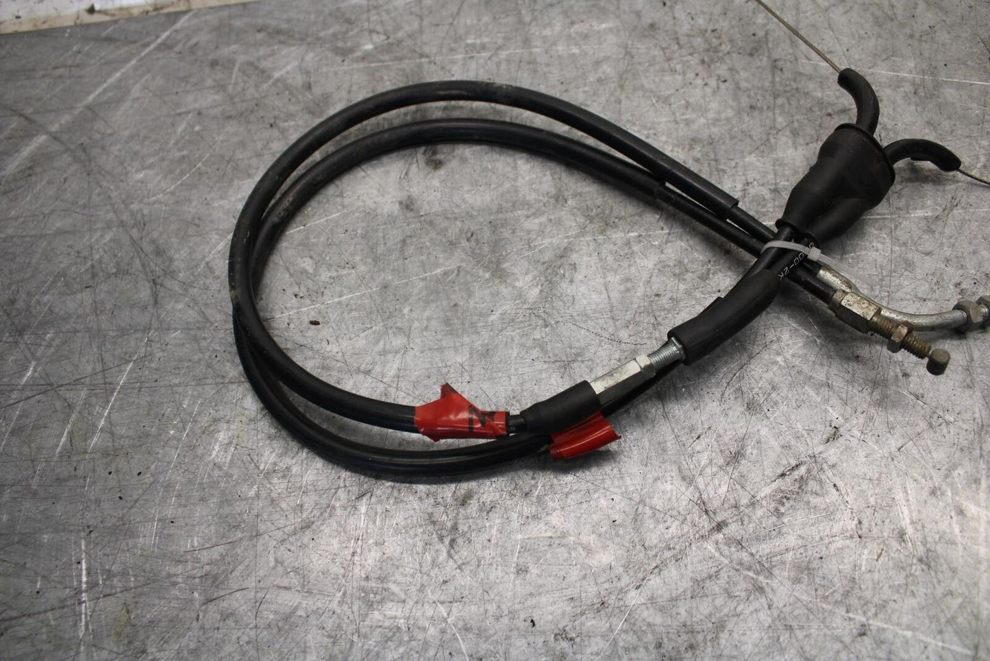 2003 Yamaha YZF R1 THROTTLE CABLES LINES 5PW-26302-00-00 BB50