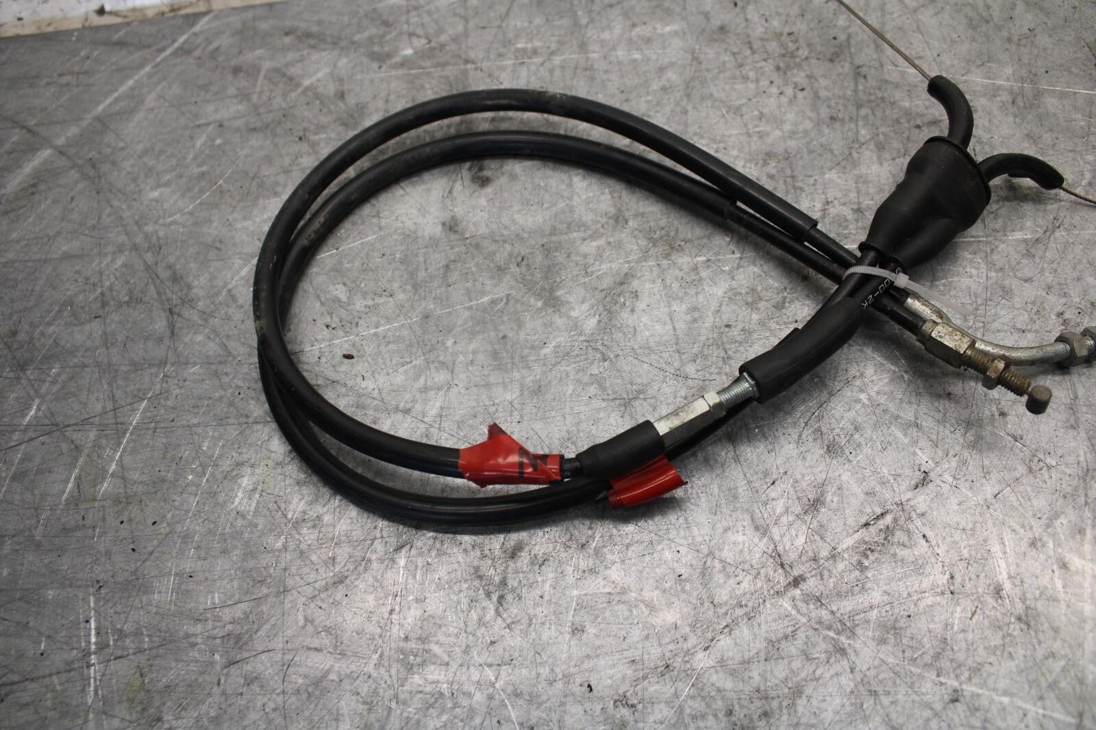 2003 Yamaha YZF R1 THROTTLE CABLES LINES 5PW-26302-00-00 BB50