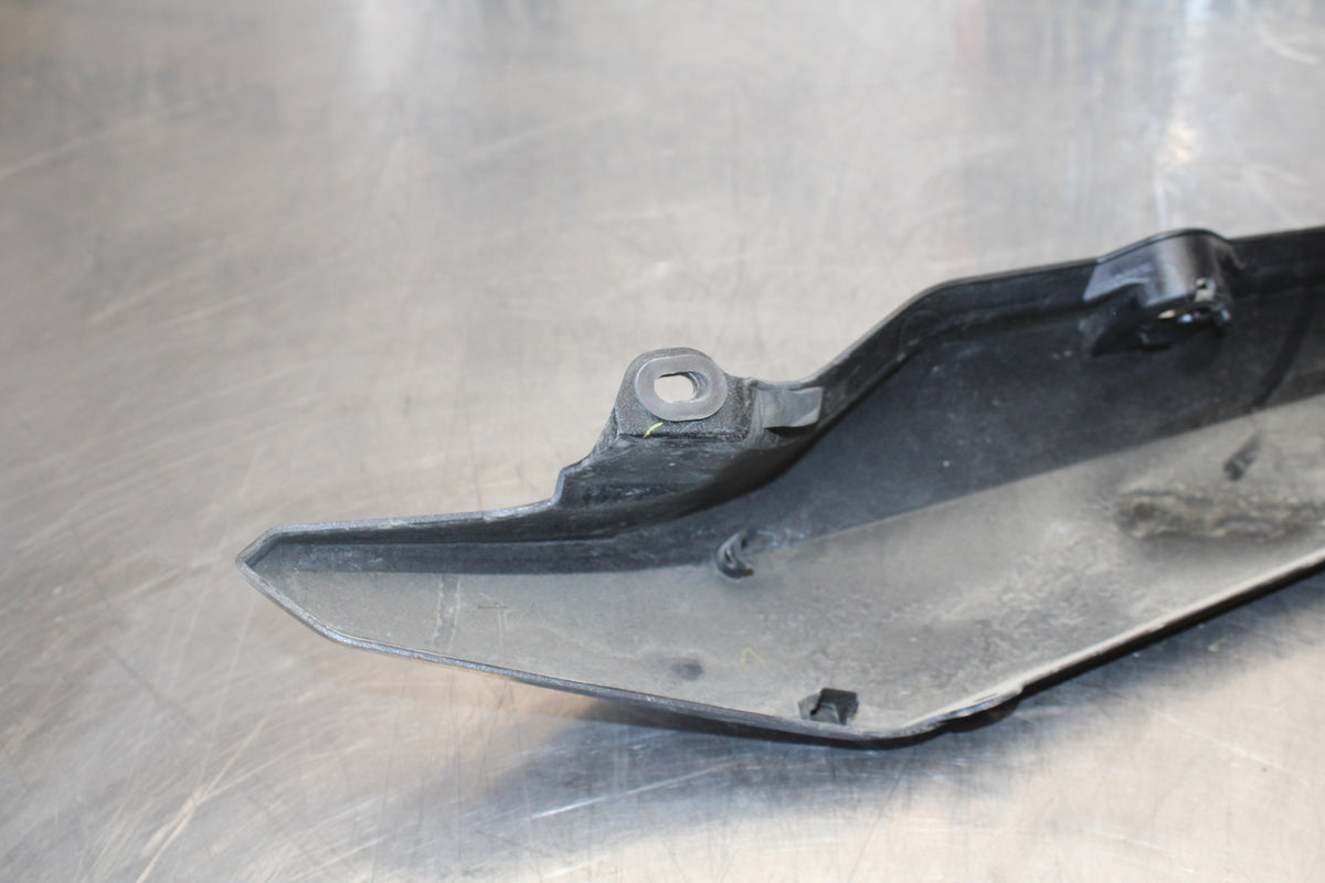09-15 YAMAHA FZ6R RIGHT REAR BACK TAIL FAIRING COWL SHROUD BB161