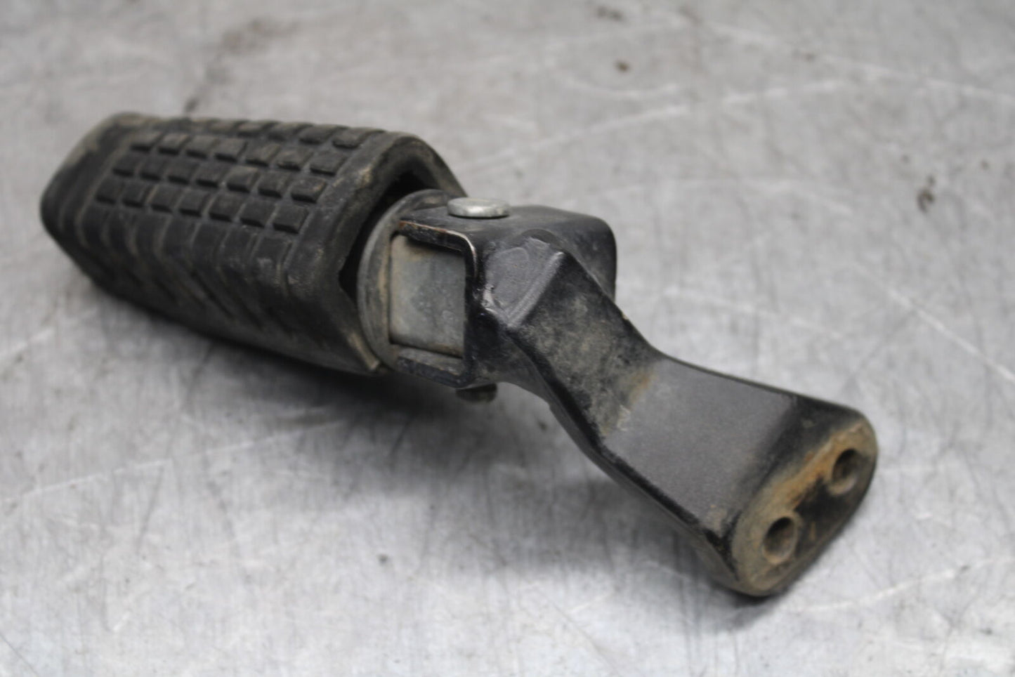 08-18 KAWASAKI KLR650 FRONT FOOT RESTS PEGS STEPS SET PAIR BB707