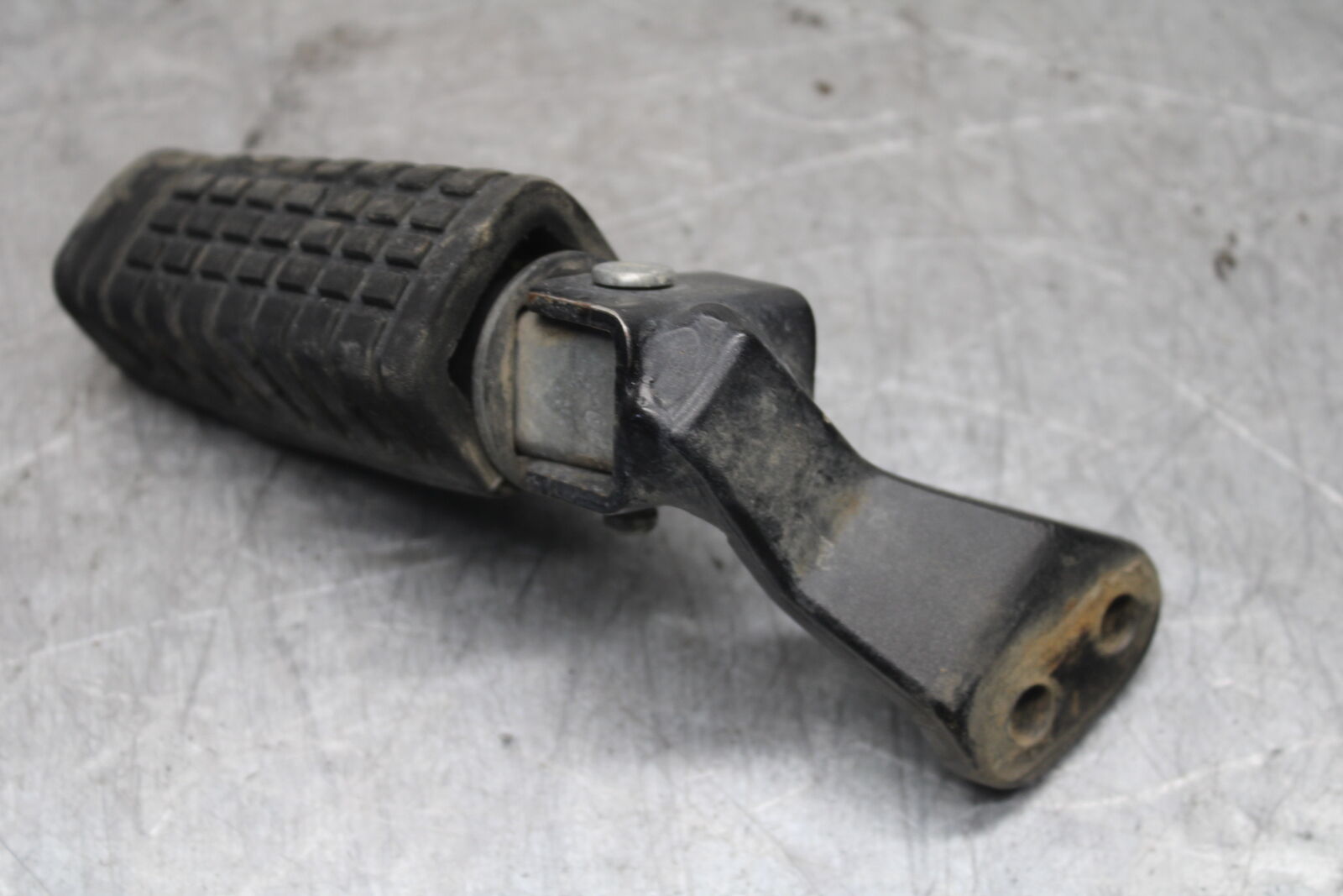 08-18 KAWASAKI KLR650 FRONT FOOT RESTS PEGS STEPS SET PAIR BB707