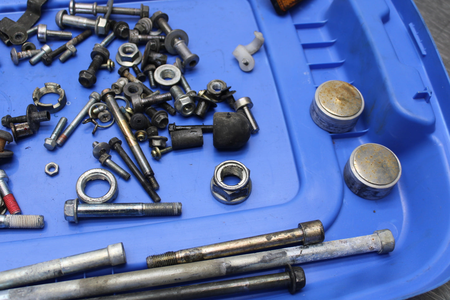98-05 HONDA SUPER HAWK 1000 VTR1000F MOUNTING BOLTS HARDWARE SCREWS BB152