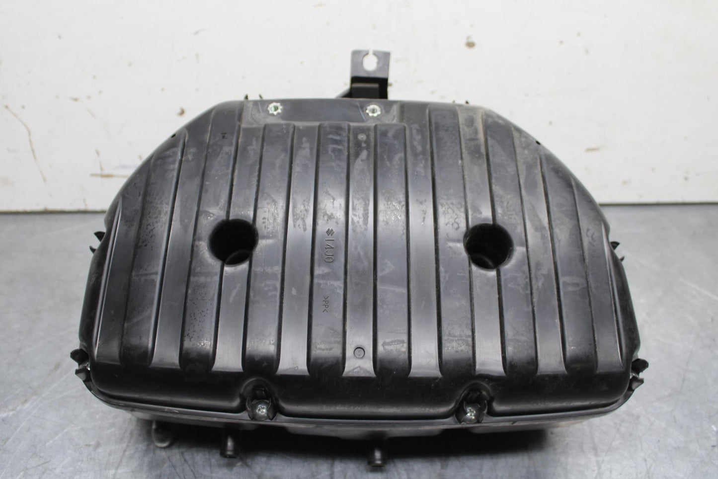 11-23 SUZUKI GSXR 750 AIRBOX AIR INTAKE FILTER BOX BB630