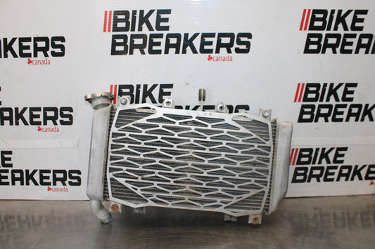 24-25 KAWASAKI NINJA 500 ABS ENGINE RADIATOR MOTOR COOLER COOLING RADIATER BB899