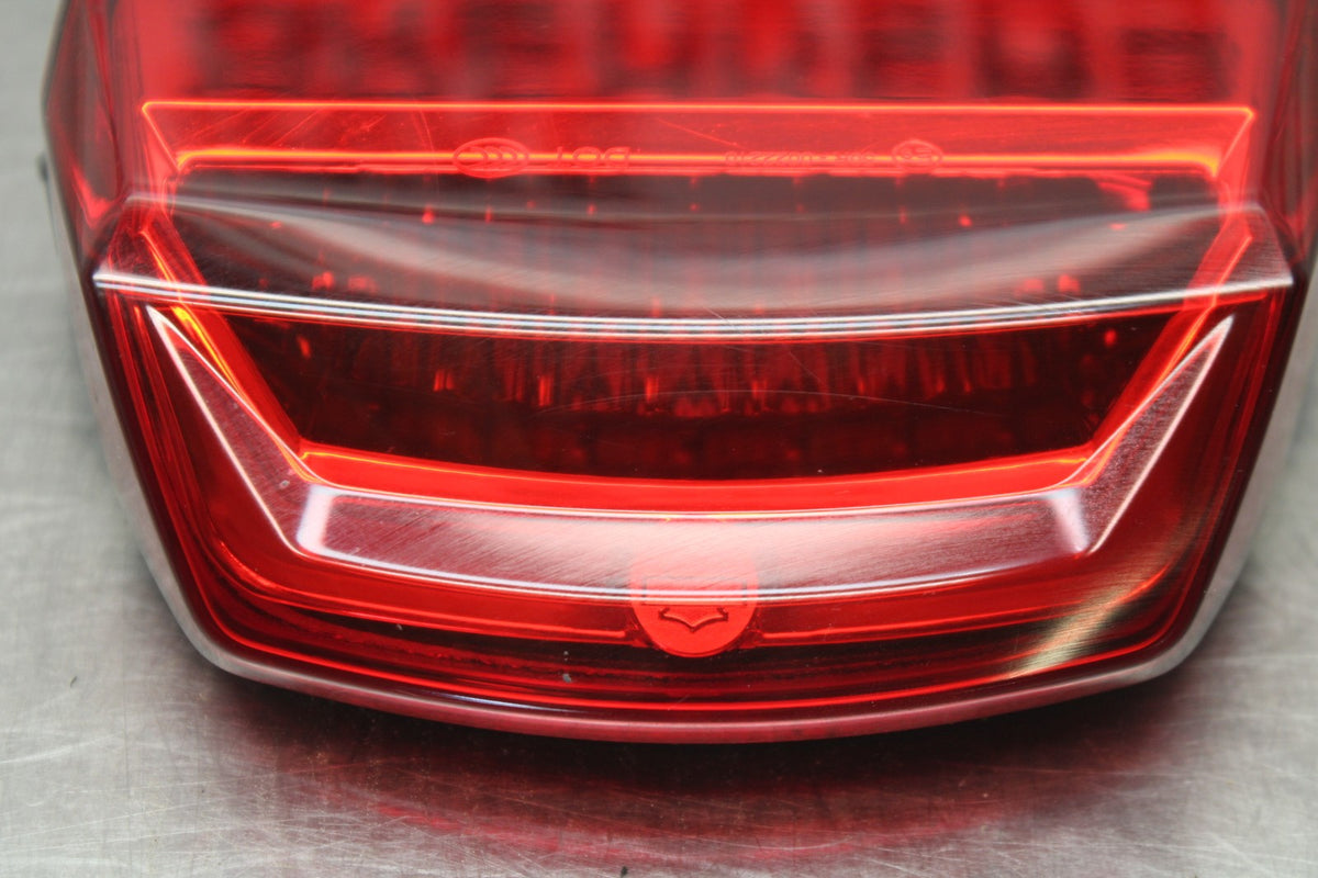 22 HARLEY-DAVIDSON PAN AMERICA 1250 REAR TAIL TAILLIGHT BACK BRAKE LIGHT BB910