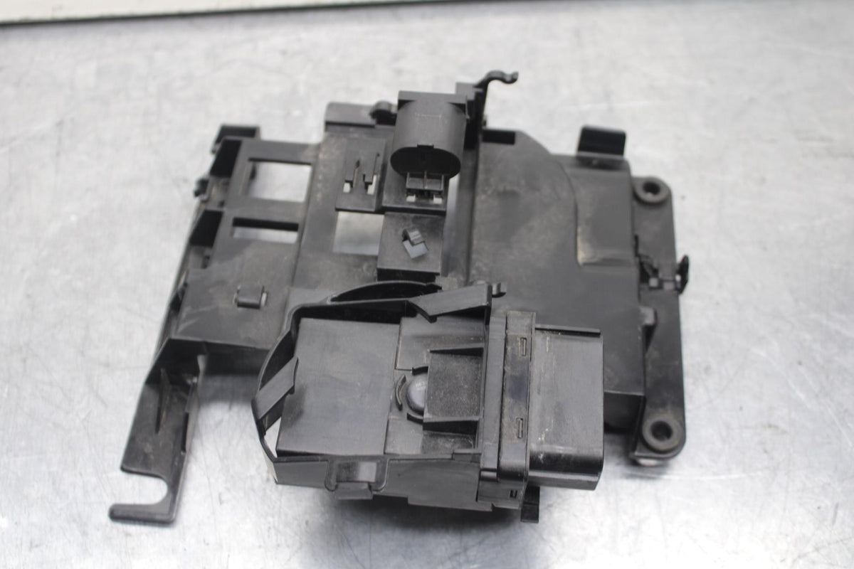 20-23 BMW F900R REAR BACK TAIL UNDERTAIL BATTERY TRAY PLASTIC BB603
