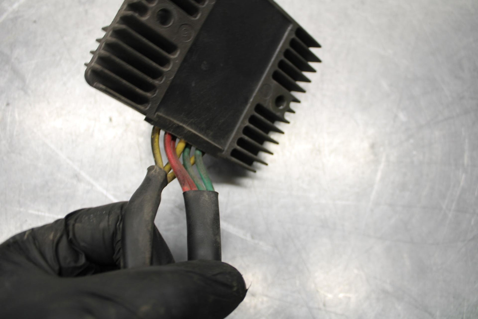 2008 Aprilia Shiver 750 SL750 RECTIFIER VOLTAGE REGULATOR BB551