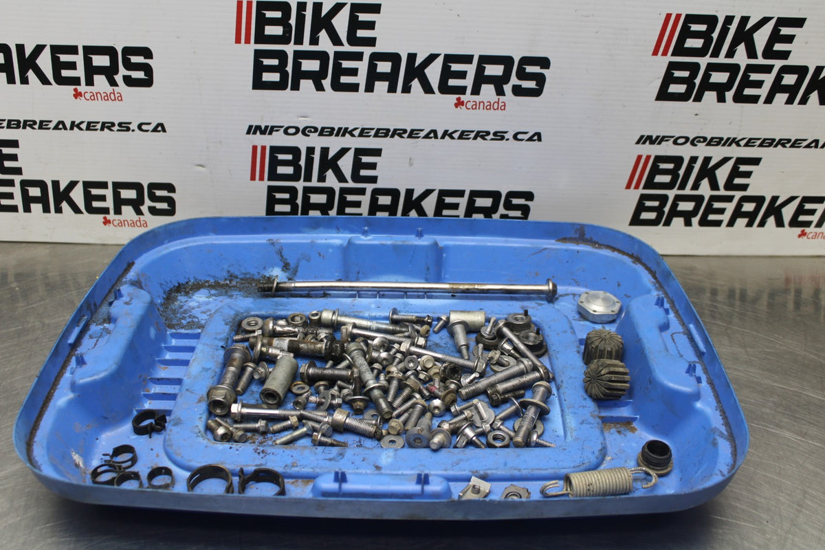 15 TRIUMPH TIGER 800 MOUNTING BOLTS HARDWARE SCREWS BB873