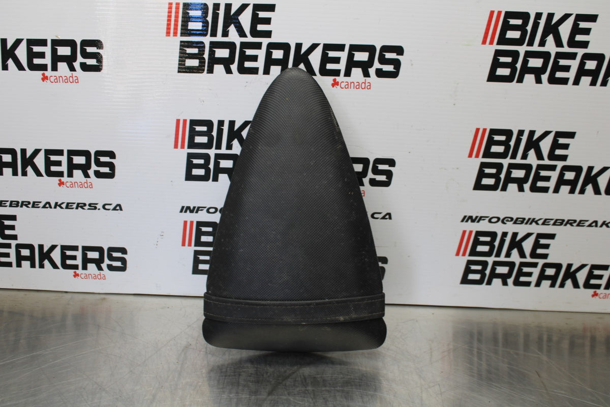 07-08 KAWASAKI NINJA ZX6R REAR BACK PASSENGER SEAT PAD SADDLE PILLION BB175