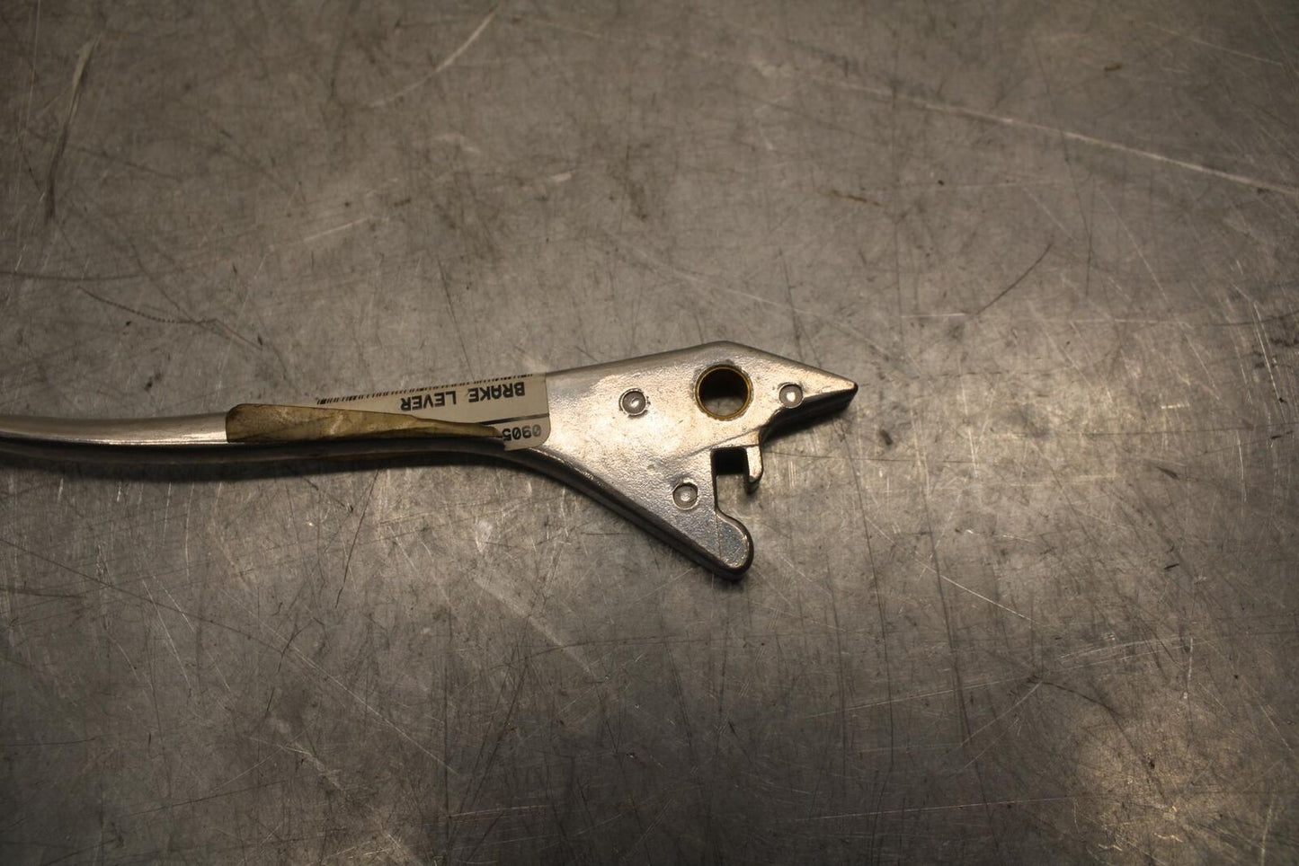 1975 Suzuki GT550 750 RIGHT CLIPON HANDLEBAR BRAKE LEVER 57420-45010 BB36