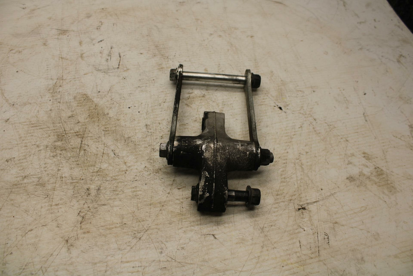 05-09 SUZUKI BOULEVARD C90 REAR BACK SHOCK LINK BB357