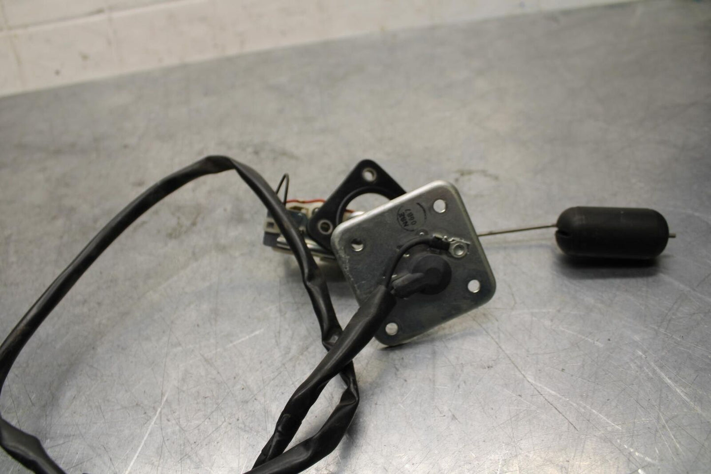  08-09 KAWASAKI NINJA ZX14R FLOAT GAS FUEL PETROL LEVEL SENDING UNIT BB73