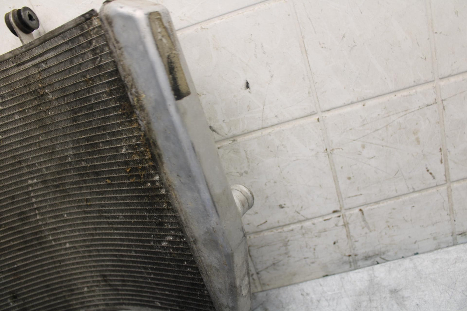 2009 Kawasaki Ninja ZX6R ZX600R RADIATOR MOTOR COOLER COOLING RADIATER  BB538