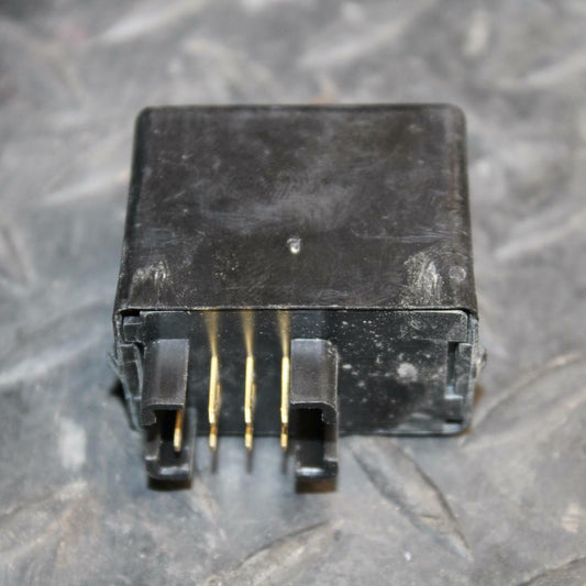 08-09 SUZUKI GSXR600 TURN SIGNAL BLINKER RELAY FLASHER SWITCH BB204