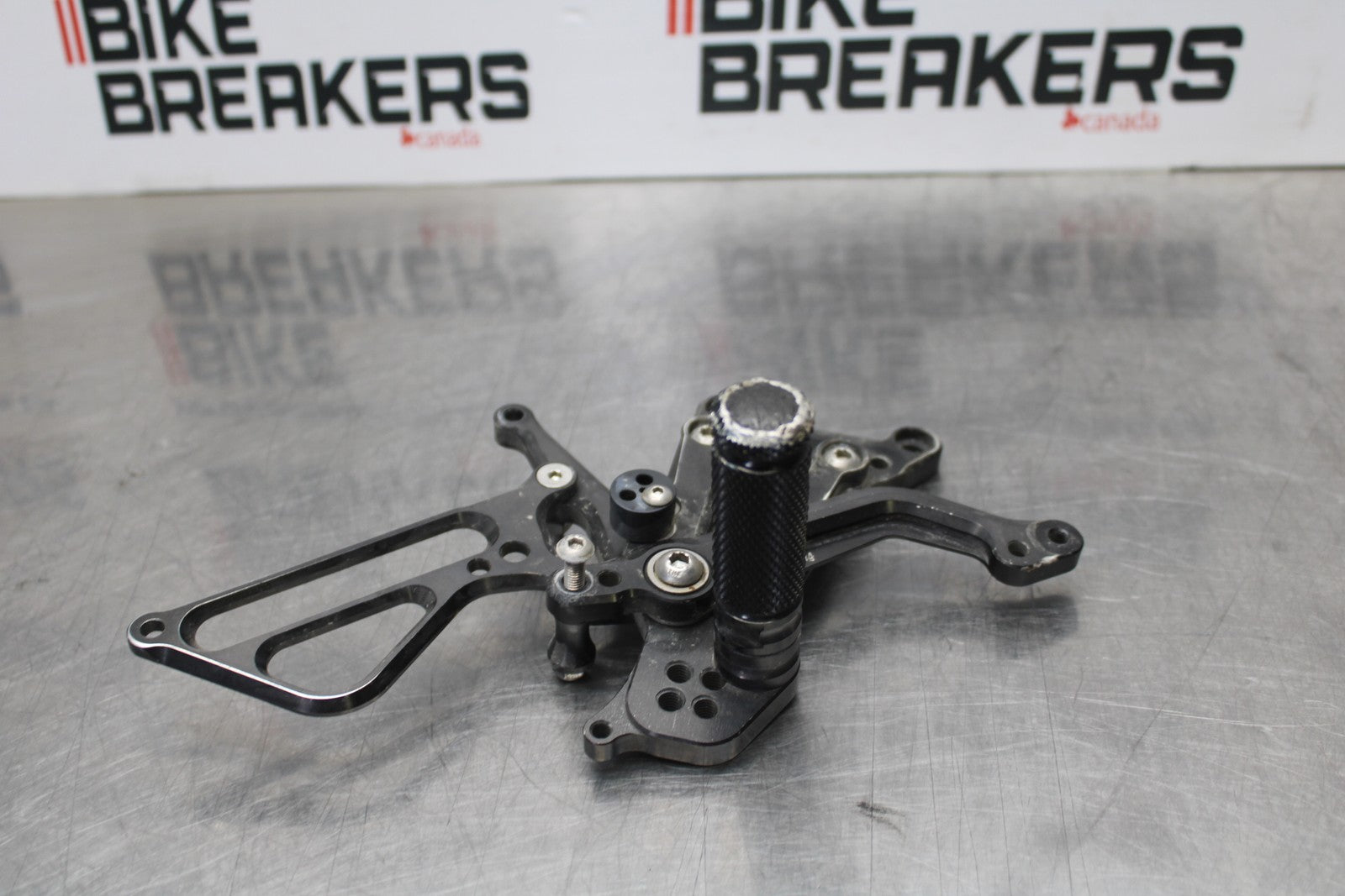 12-14 BMW S1000RR AFTERMARKET RIGHT REARSET REAR SET DRIVER FOOT PEG REST BB204