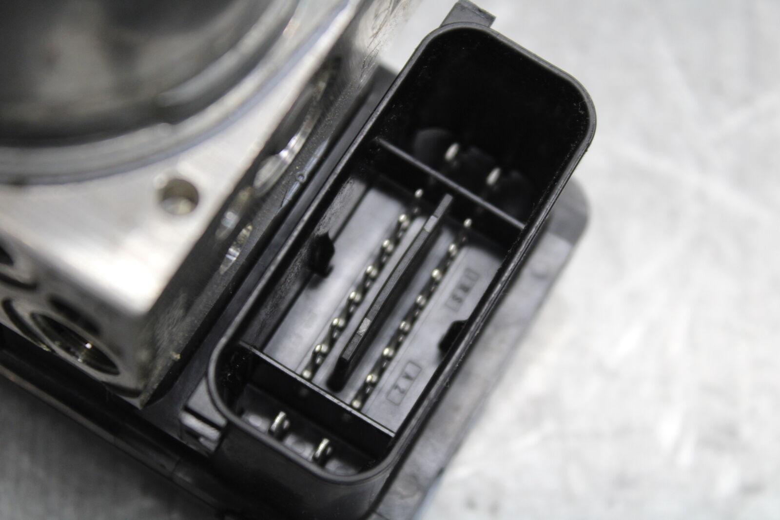 13-18 KAWASAKI NINJA ZX6R ABS PUMP UNIT MODULE BB666