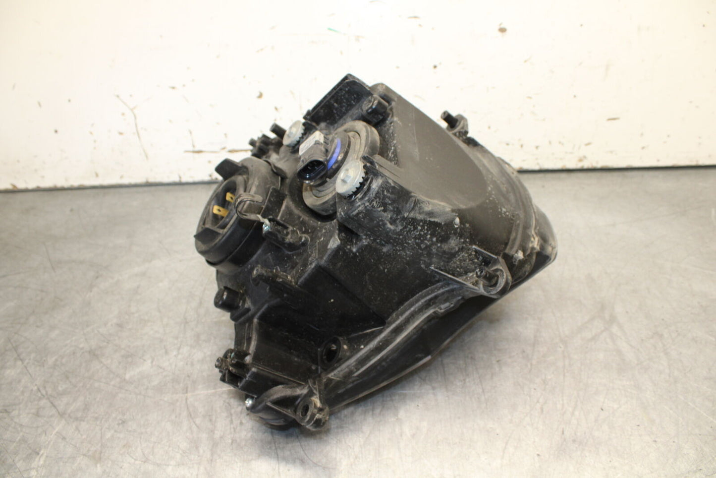 06-07 SUZUKI GSXR 600 FRONT HEADLIGHT HEAD LIGHT LAMP BB243