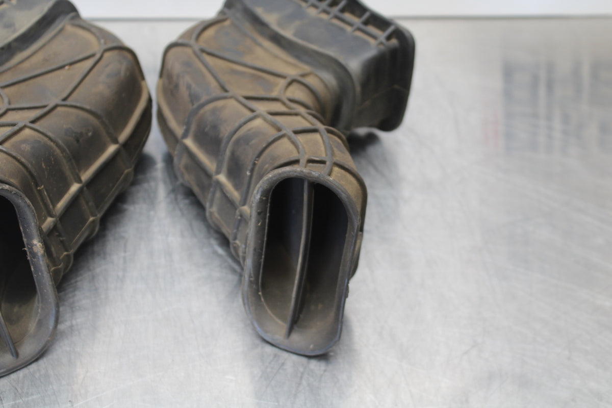 04-05 KAWASAKI NINJA ZX10R RIGHT LEFT AIR INTAKE DUCTS BB163
