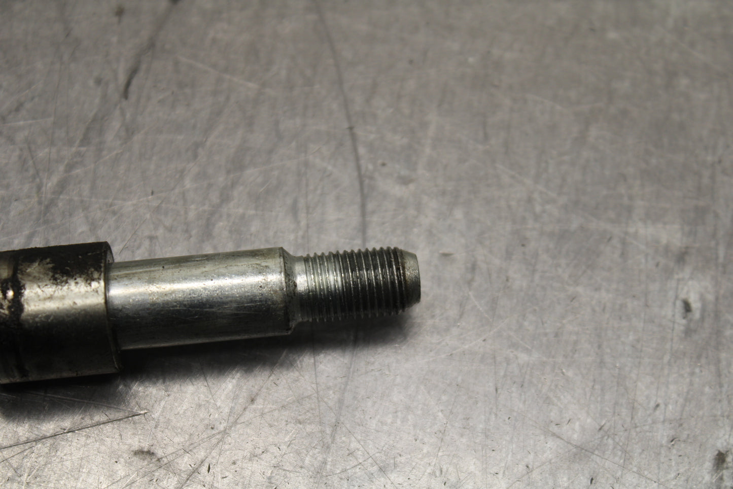 15-16 HONDA CB300F FRONT WHEEL RIM AXLE PIVOT BOLT BB740