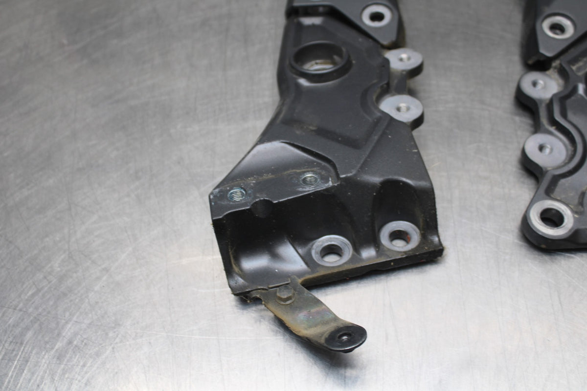 22-25 YAMAHA YZF R7 LEFT RIGHT REARSET REAR SET DRIVER PEG BRACKETS MOUNTS BB769