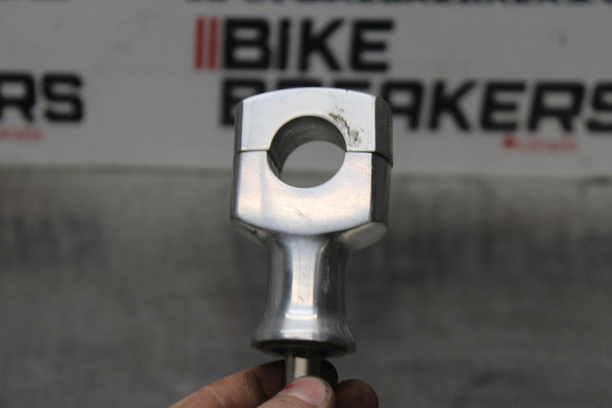 07 HONDA VTX1300R HANDLEBAR RISERS BB825