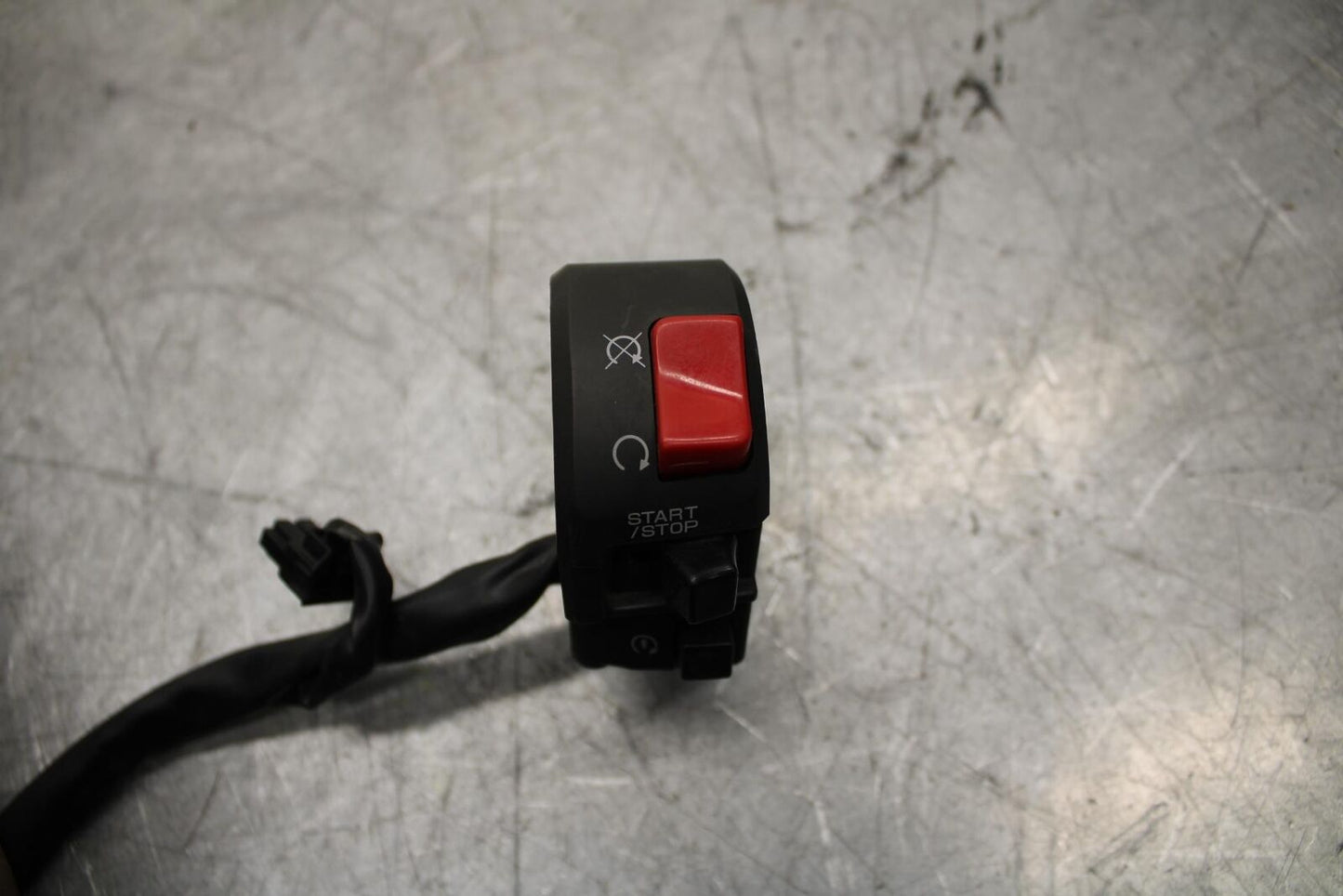 2009 Kawasaki Ninja ZX6R ZX600R RIGHT CLIP ON HANDLE KILL OFF START SWITCH BB548