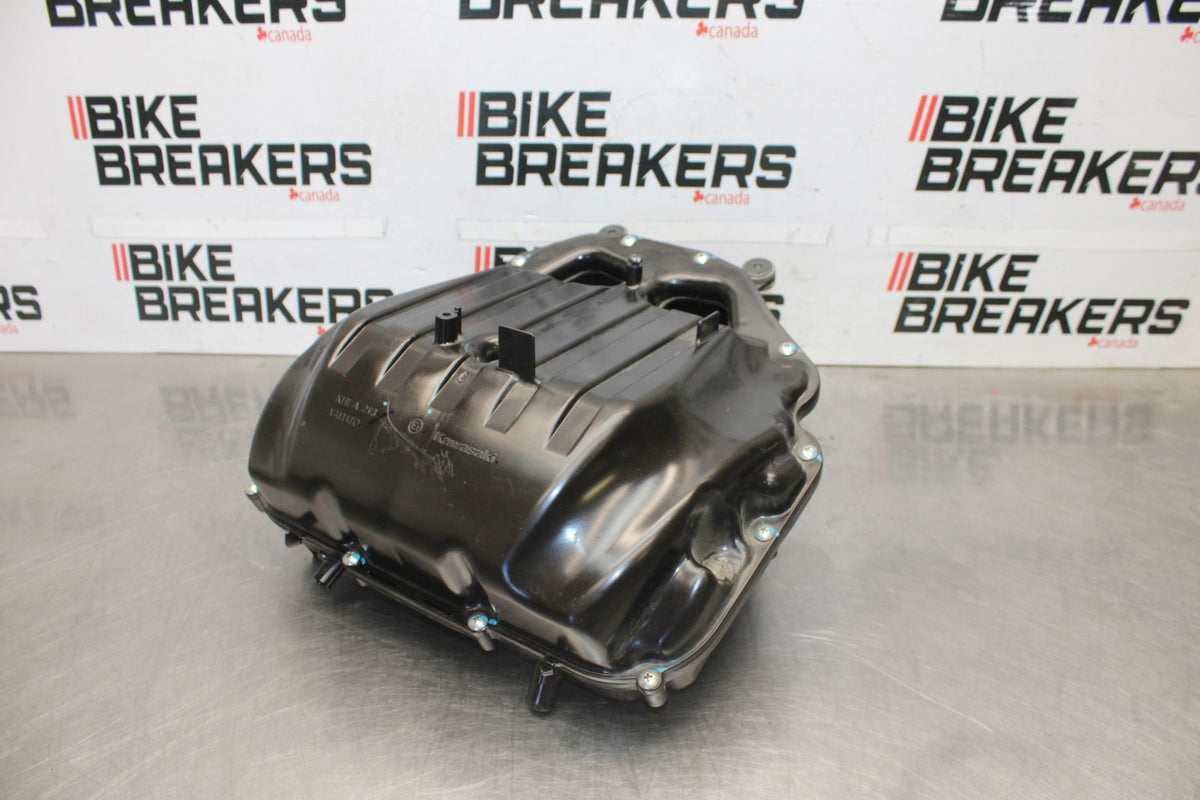 25 KAWASAKI Z900 AIRBOX AIR INTAKE FILTER BOX BB928