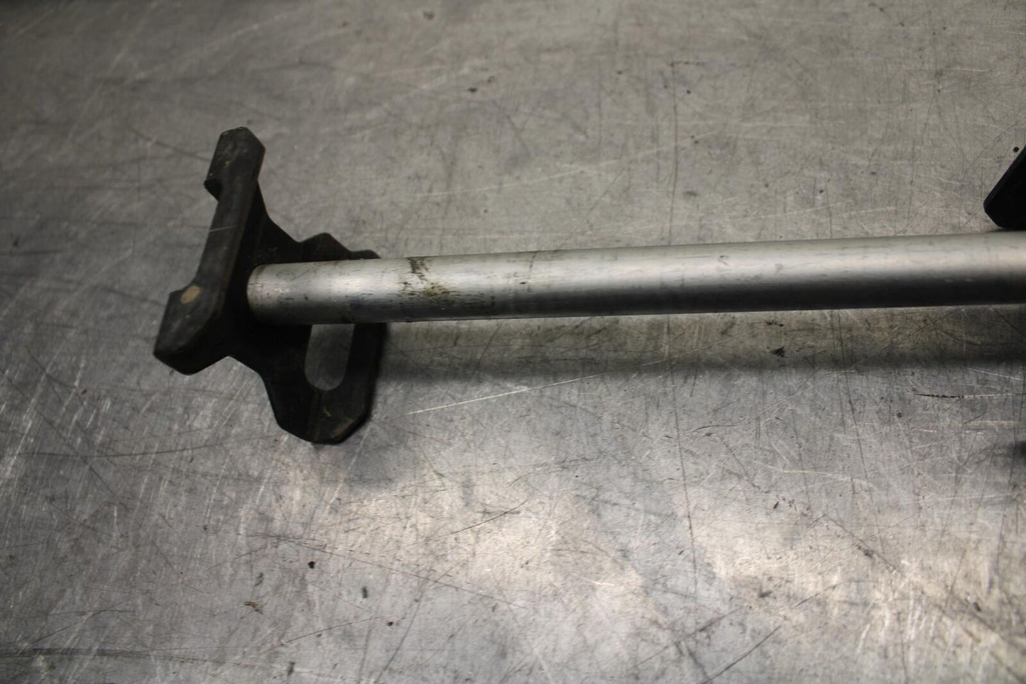 08-12 KAWASAKI NINJA 250R EX250J REAR AXLE BACK WHEEL RIM PIVOT BOLT AXEL BB612