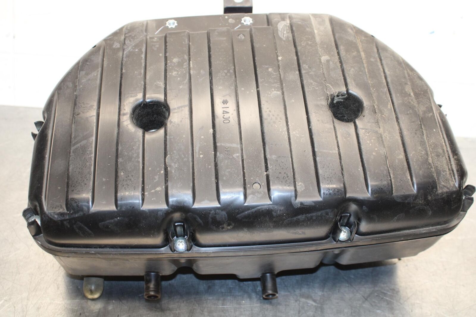 2015 Suzuki GSXR750 AIRBOX AIR INTAKE FILTER BOX BB595