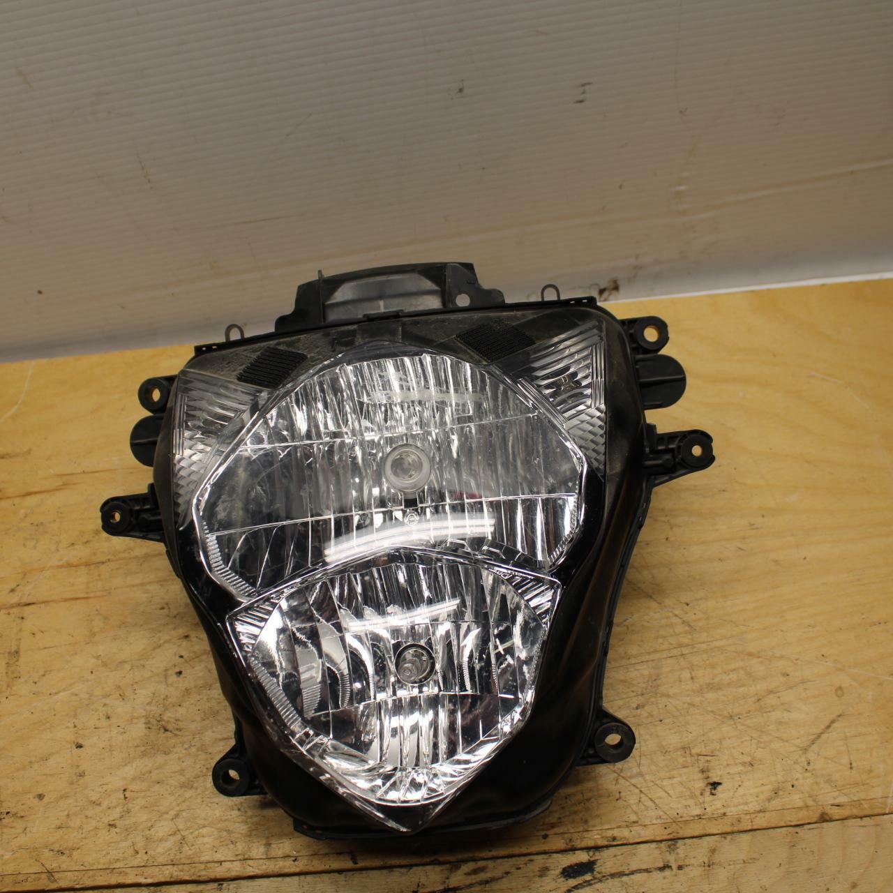 11-21 SUZUKI GSXR750 FRONT HEADLIGHT HEAD LIGHT LAMP BB320