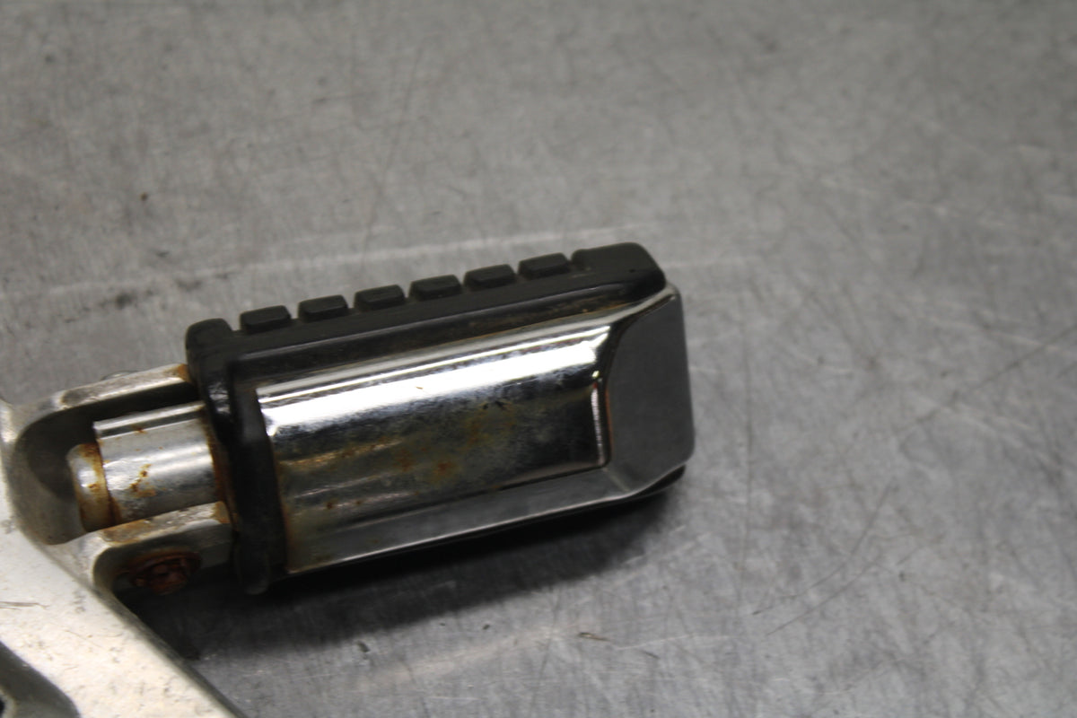 82-83 HONDA V45 MAGNA REAR PASSENGER FOOT STEP PEG BB107